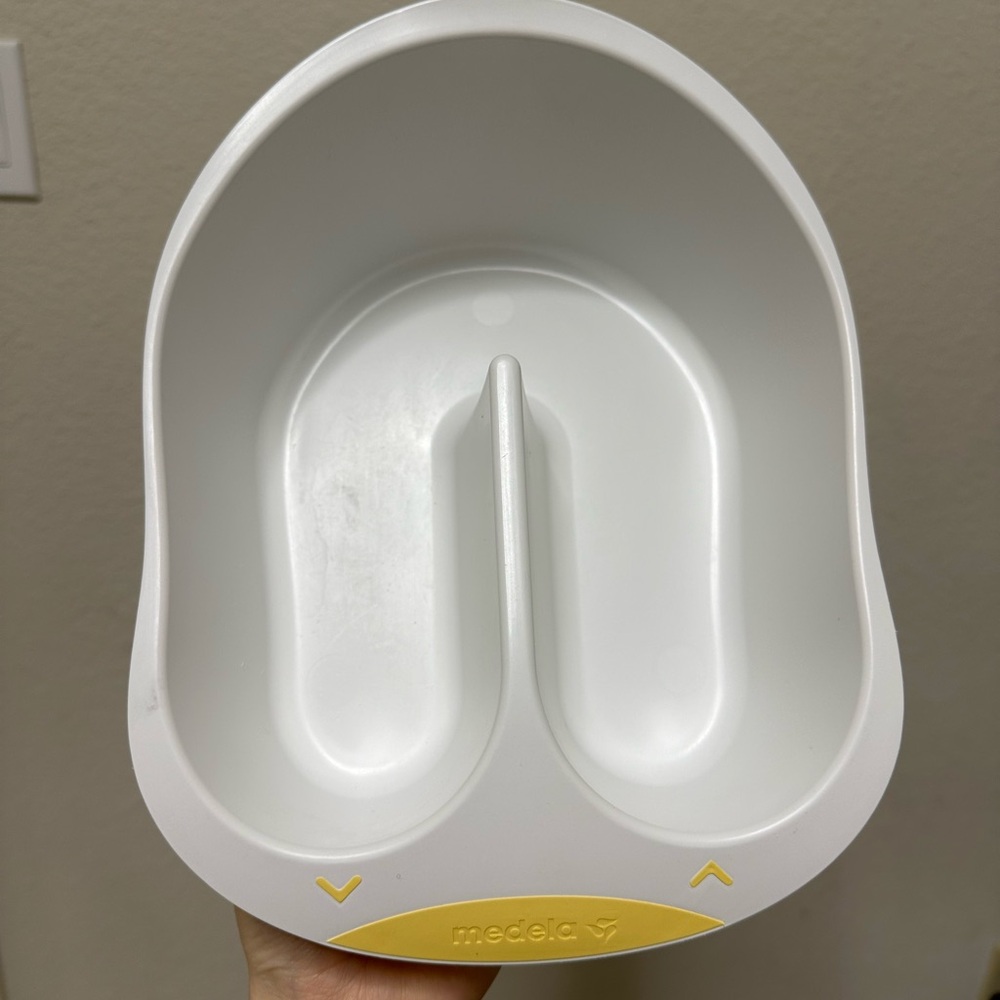 MEDELA BREAST MILK STORAGE Tray (Nursing/Formula/ Breast) with free samples